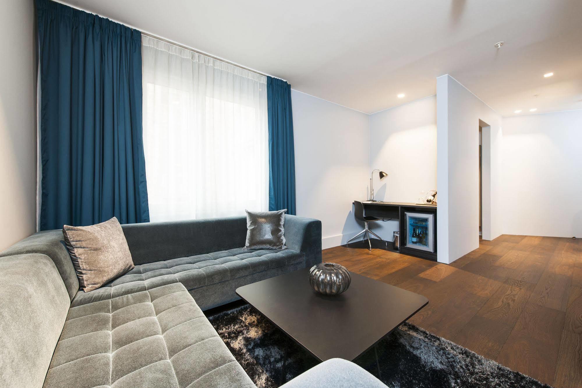 First Grims Grenka Hotel 4*